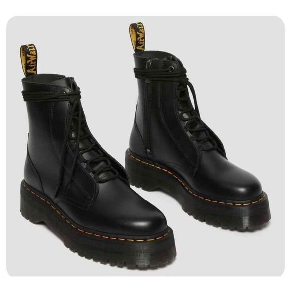 Dr. Martens Jarrick Smooth Leather Black 8 Tie Boots Size 7M/8L - Picture 1 of 12